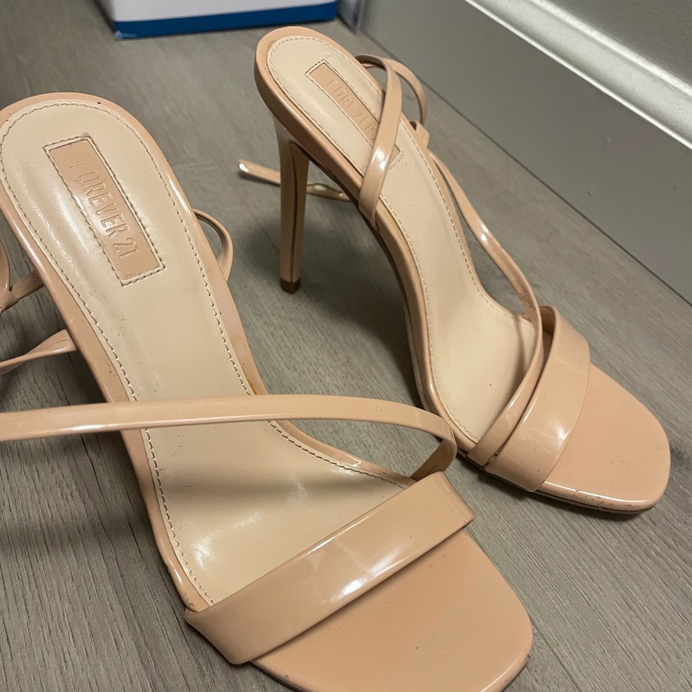 Forever 21 Tan Strappy Heels Elegant Slingback